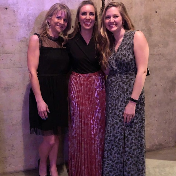 Meet the Posher - Picture 3 of 3